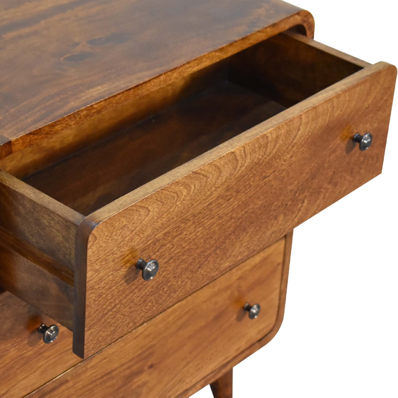 Mini Nova chestnut chest rear view